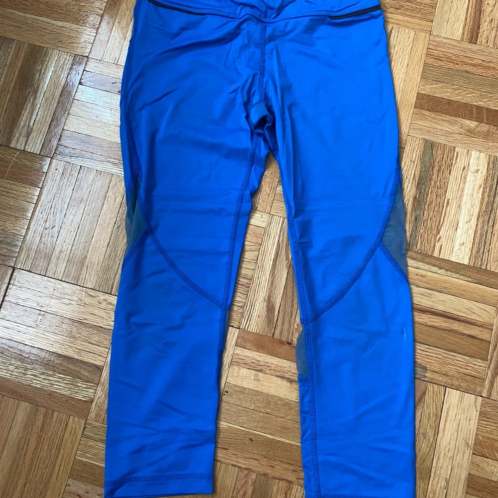 Alala Blue Capri Leggings